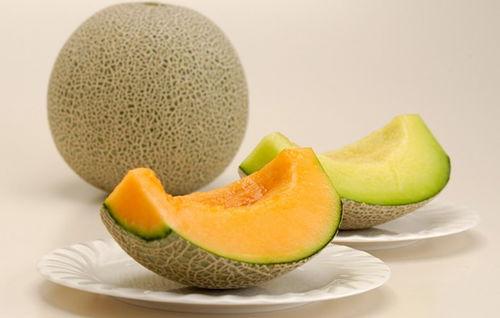 哈密瓜和鸡腿能一块吃吗,健康搭配的美食探索